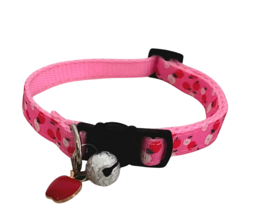 Collier pour chat sa breloque Pomme et sa clochette